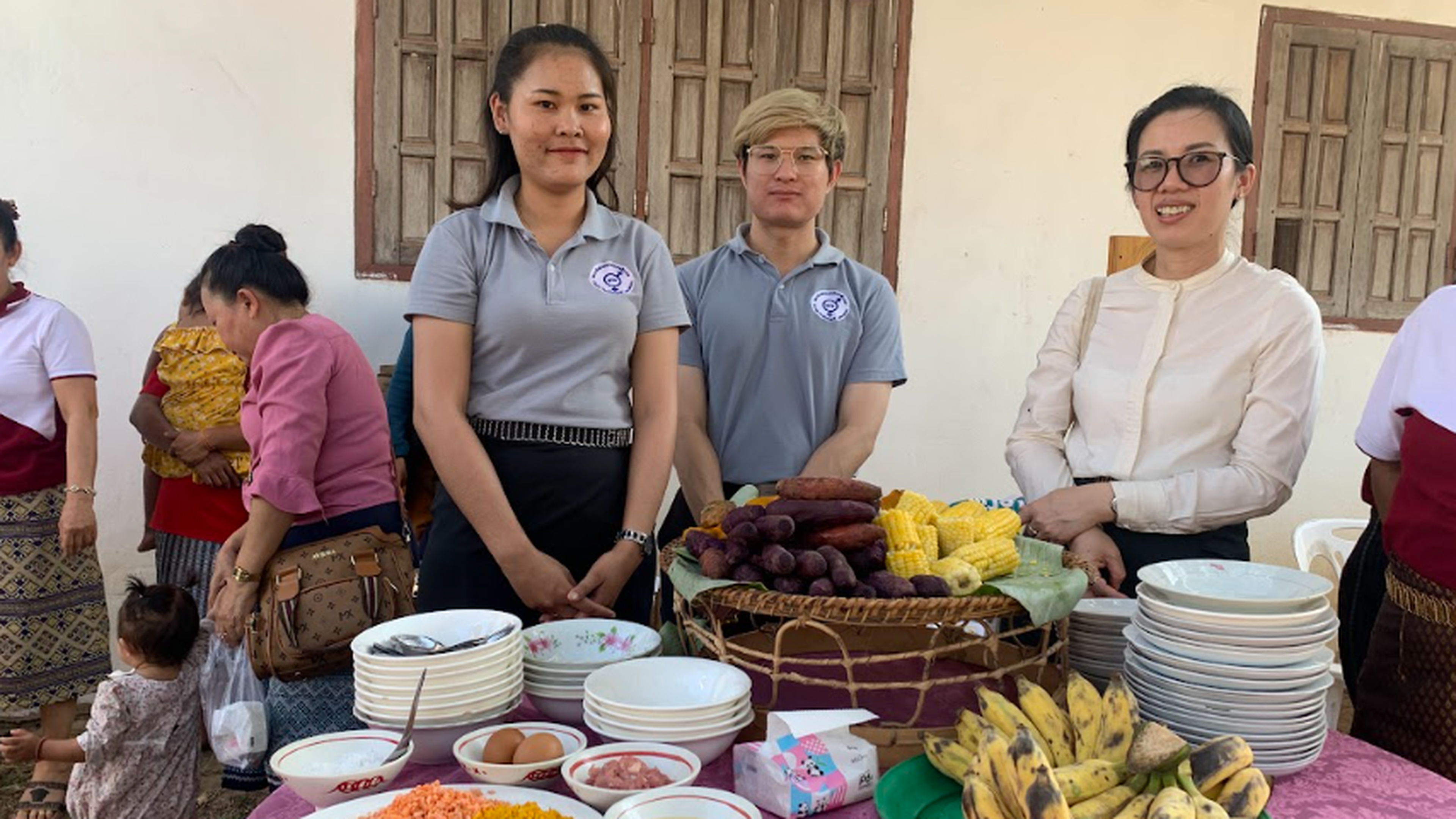 Mothers at a Luxembourg-supported project in Laos are learning how to cook balanced meals for themselves and their children as part of a maternal health programme
