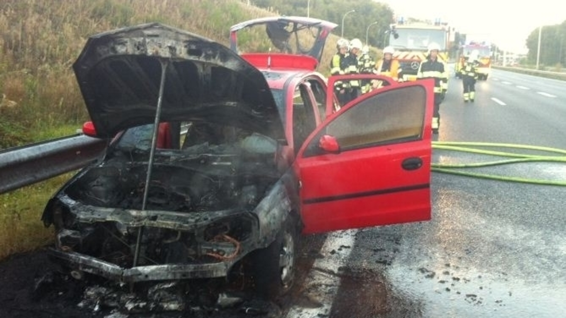 Car catches fire on Luxembourg motorway | Luxembourg Times