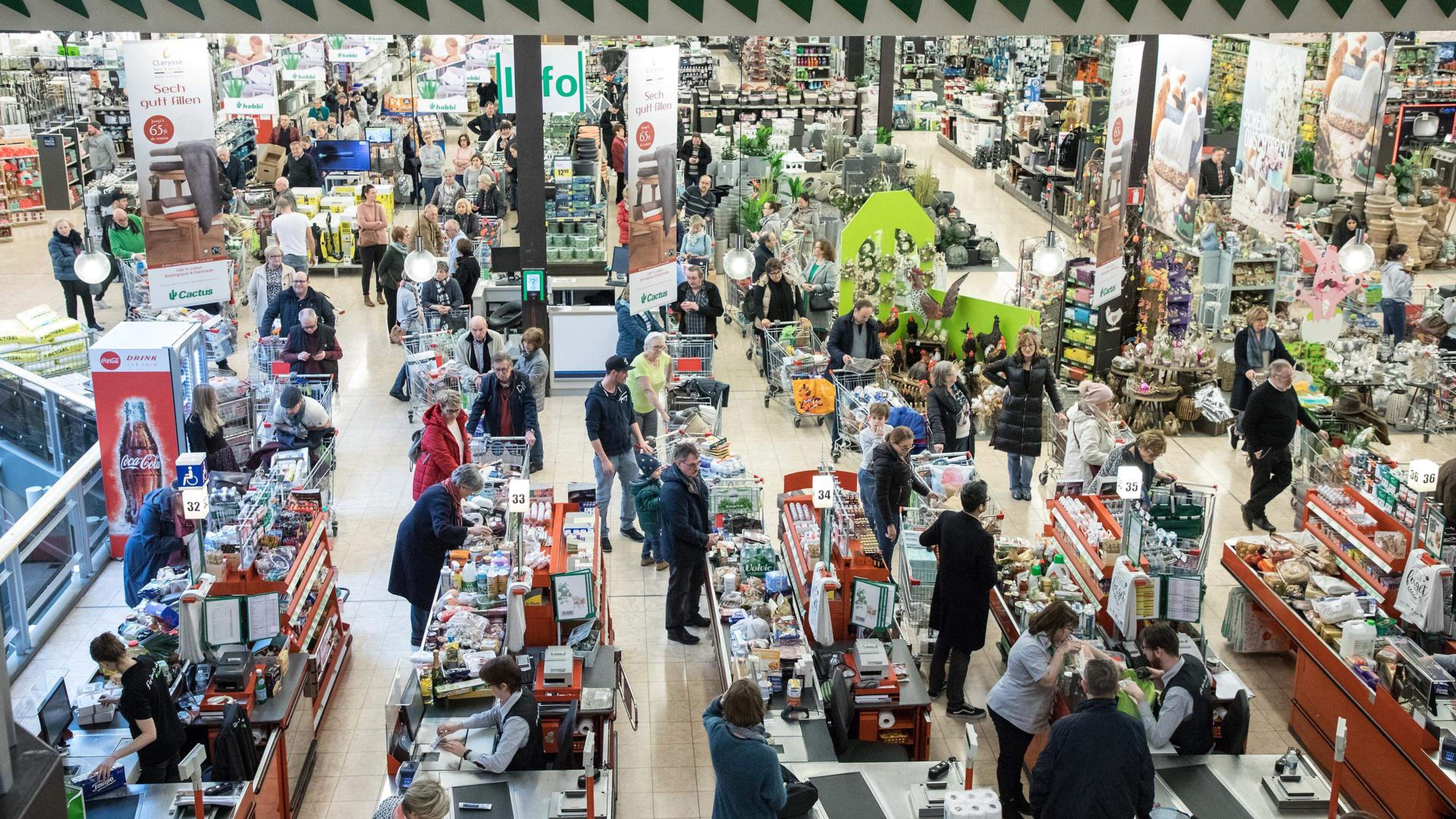 Les supermarchés du pays ont connu une période de pointe lors du week-end qui précédait Noël.