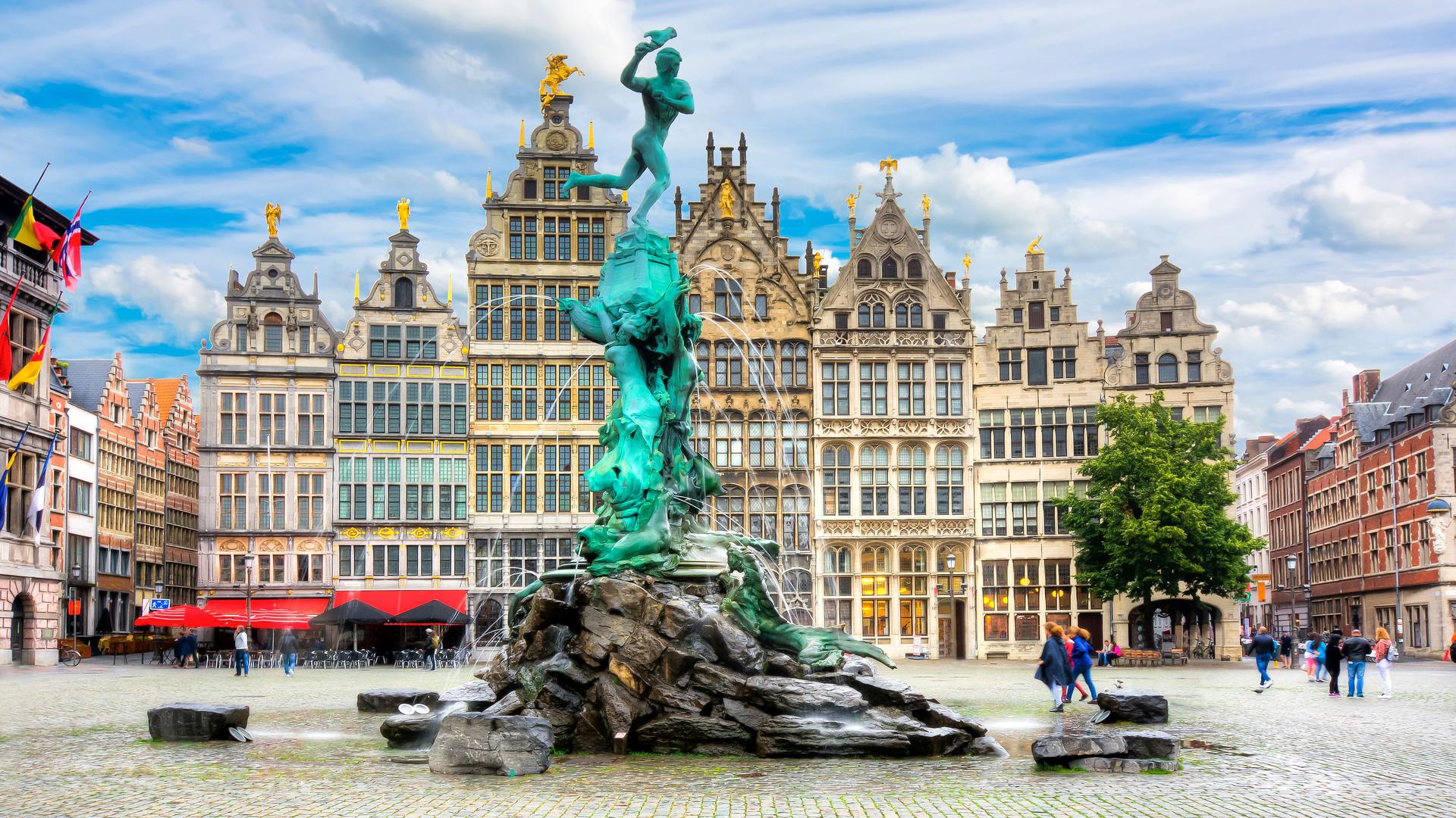 The Brabo fountain featuring the severed hand of a giant thrown by a local Roman. The legend is allegedly where Antwerp gets its name
