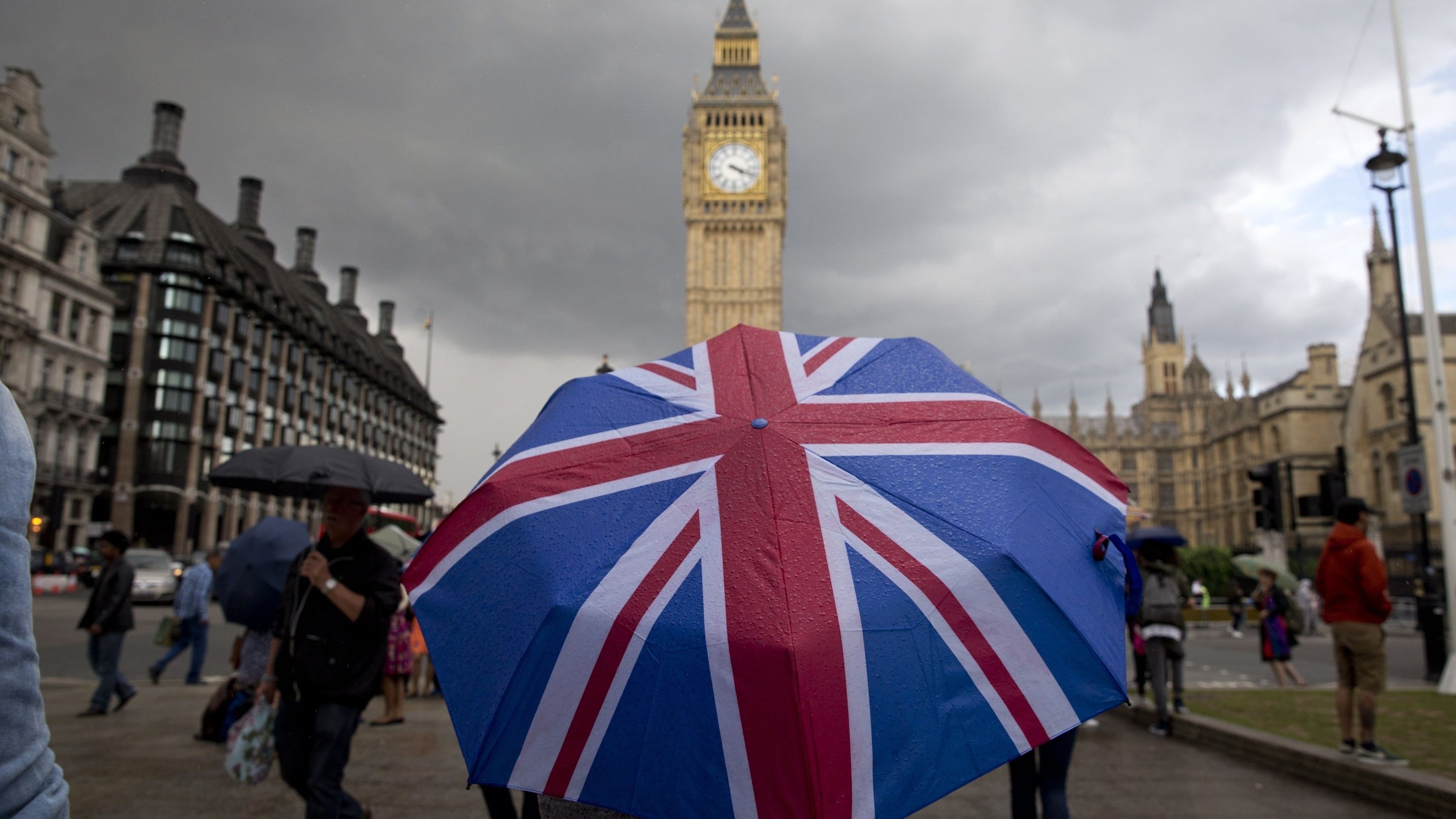 UK economy is likely to fall further behind eurozone - Vimarsana News
