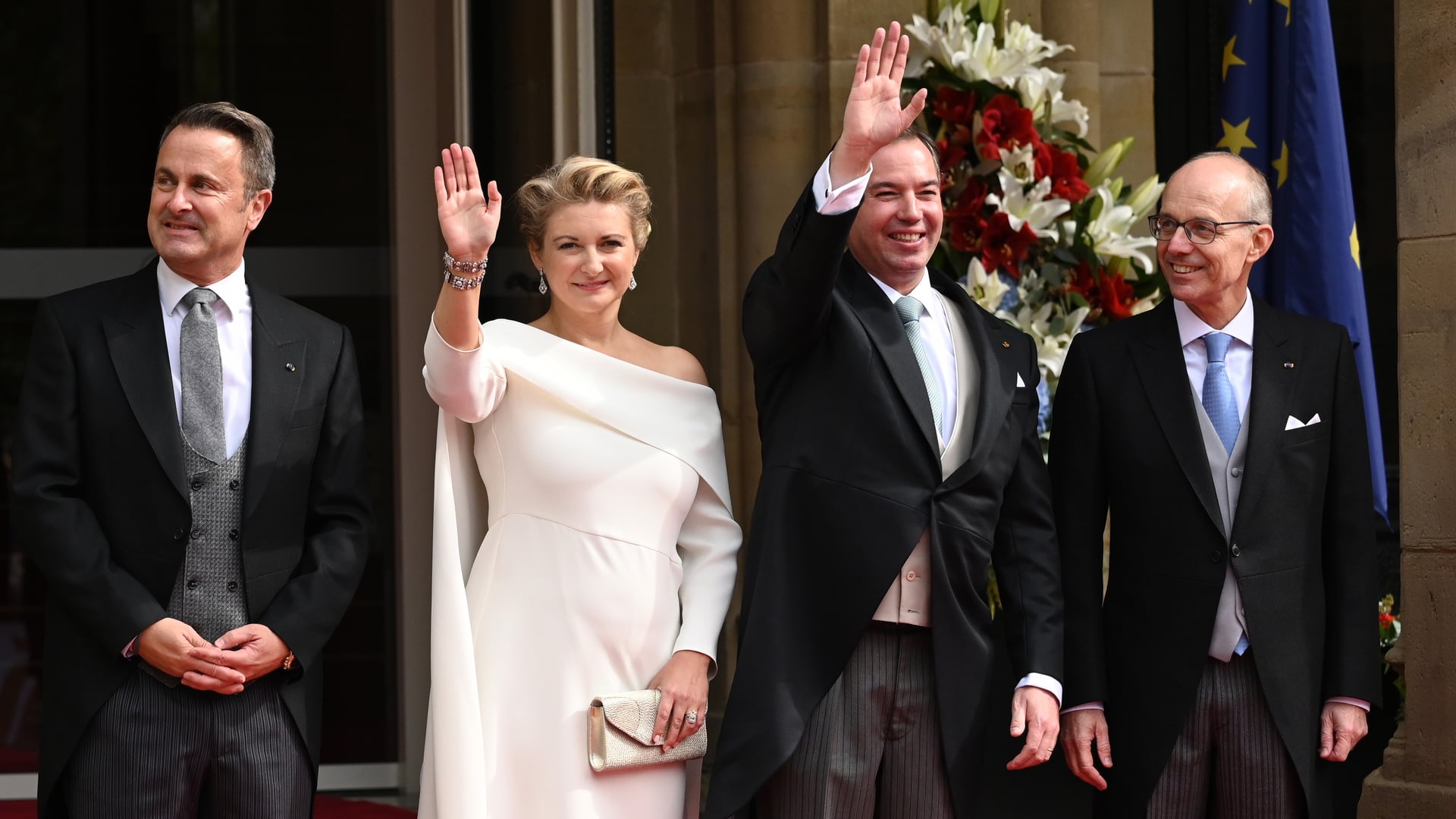 trounwiessel-avenement-au-trone-de-sar-l