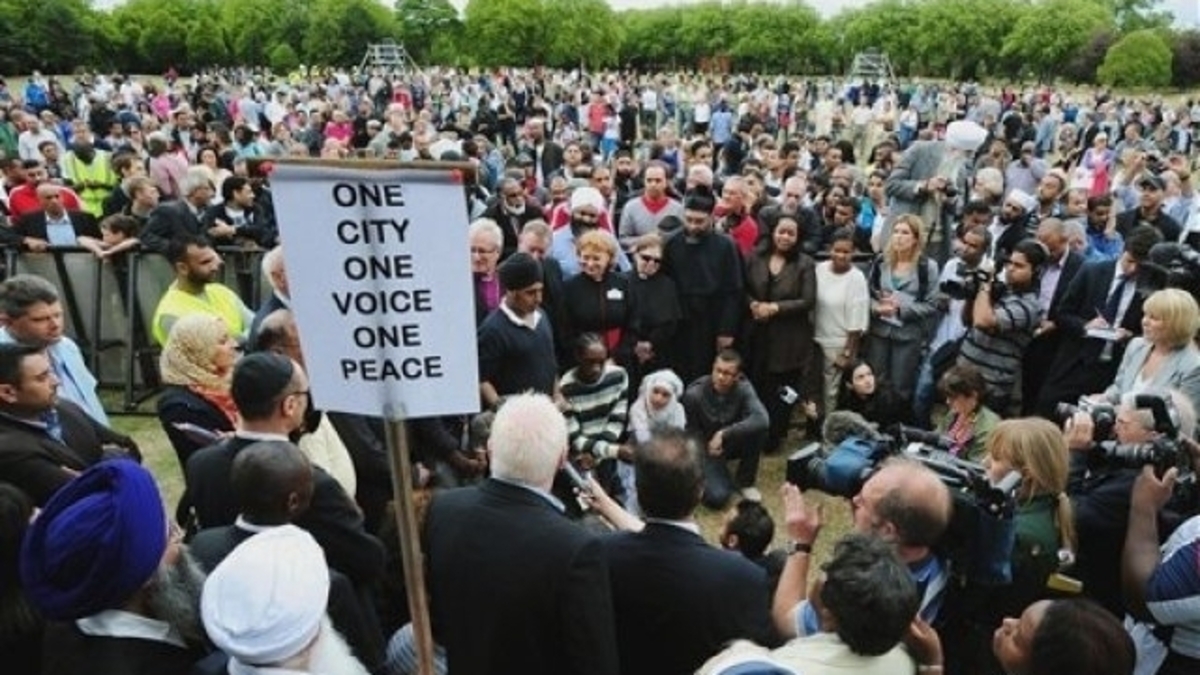 English city stages peace rally after deadly riots | Luxembourg Times