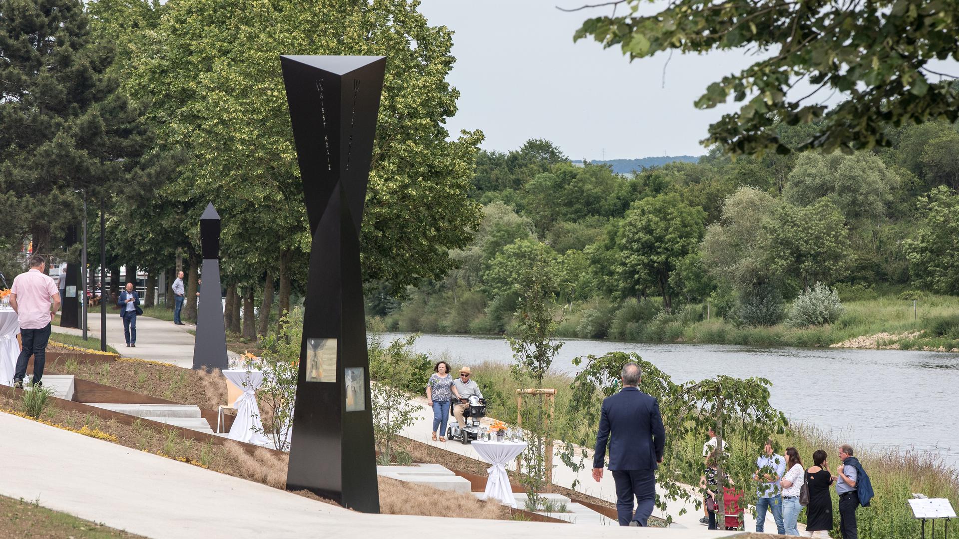 The Moselle Promenade at Grevenmacher tells the story of several legends from the town