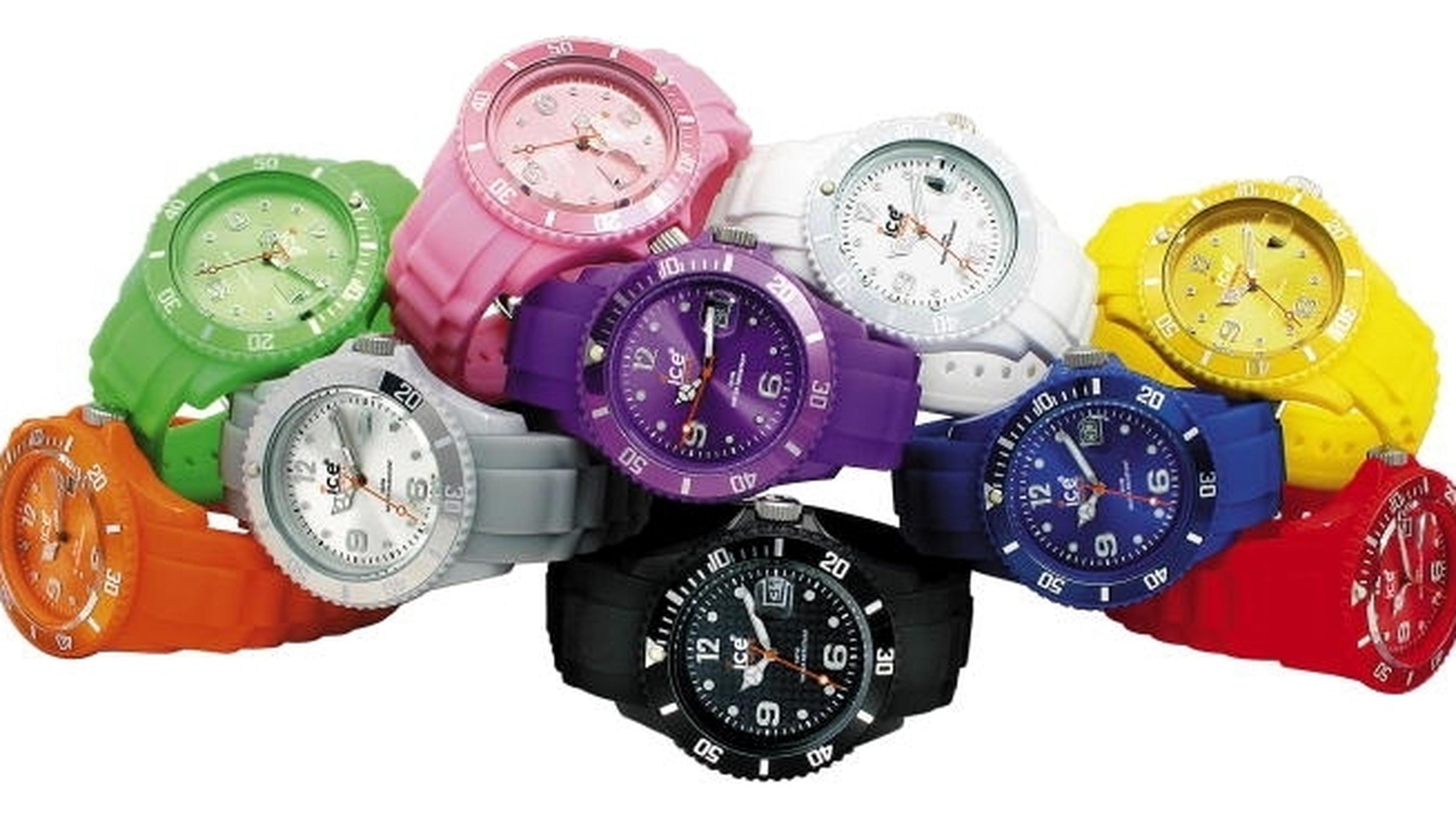 Яркий час. Яркие наручные часы PNG. Часы с цветной водой. Vario Clock. Colorful watches PNG.