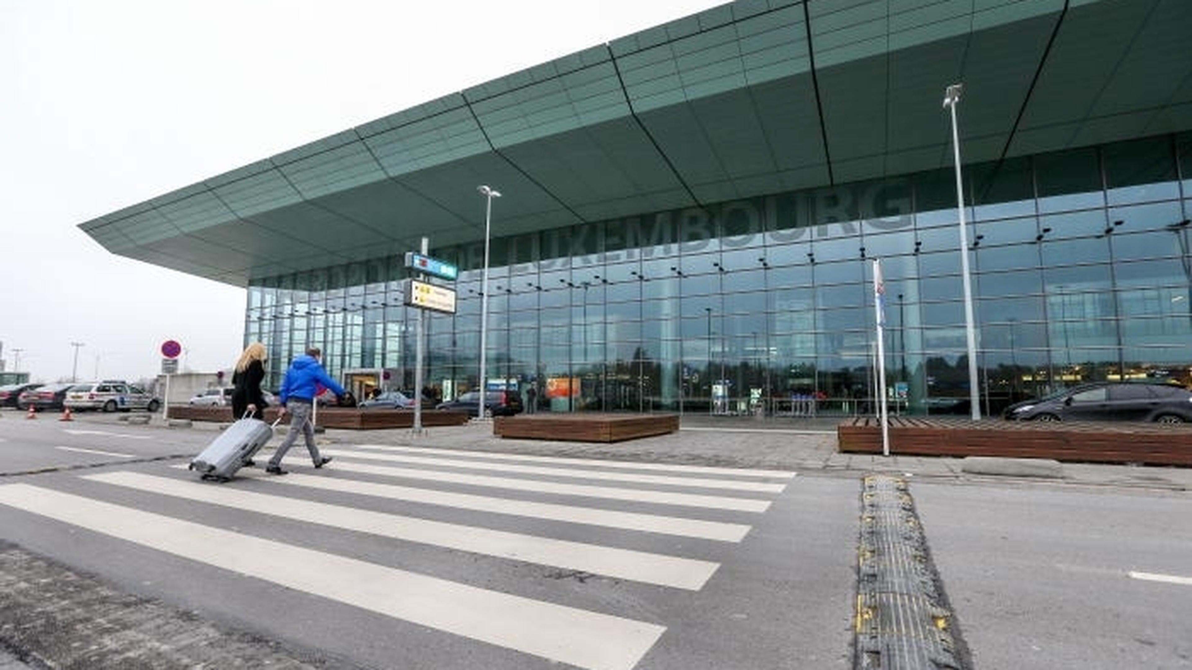 Аэропорт Luxembourg. Люксембург Airport. Аэропорт Люксембург Люксембург. Аэропорт Финдель Люксембург.