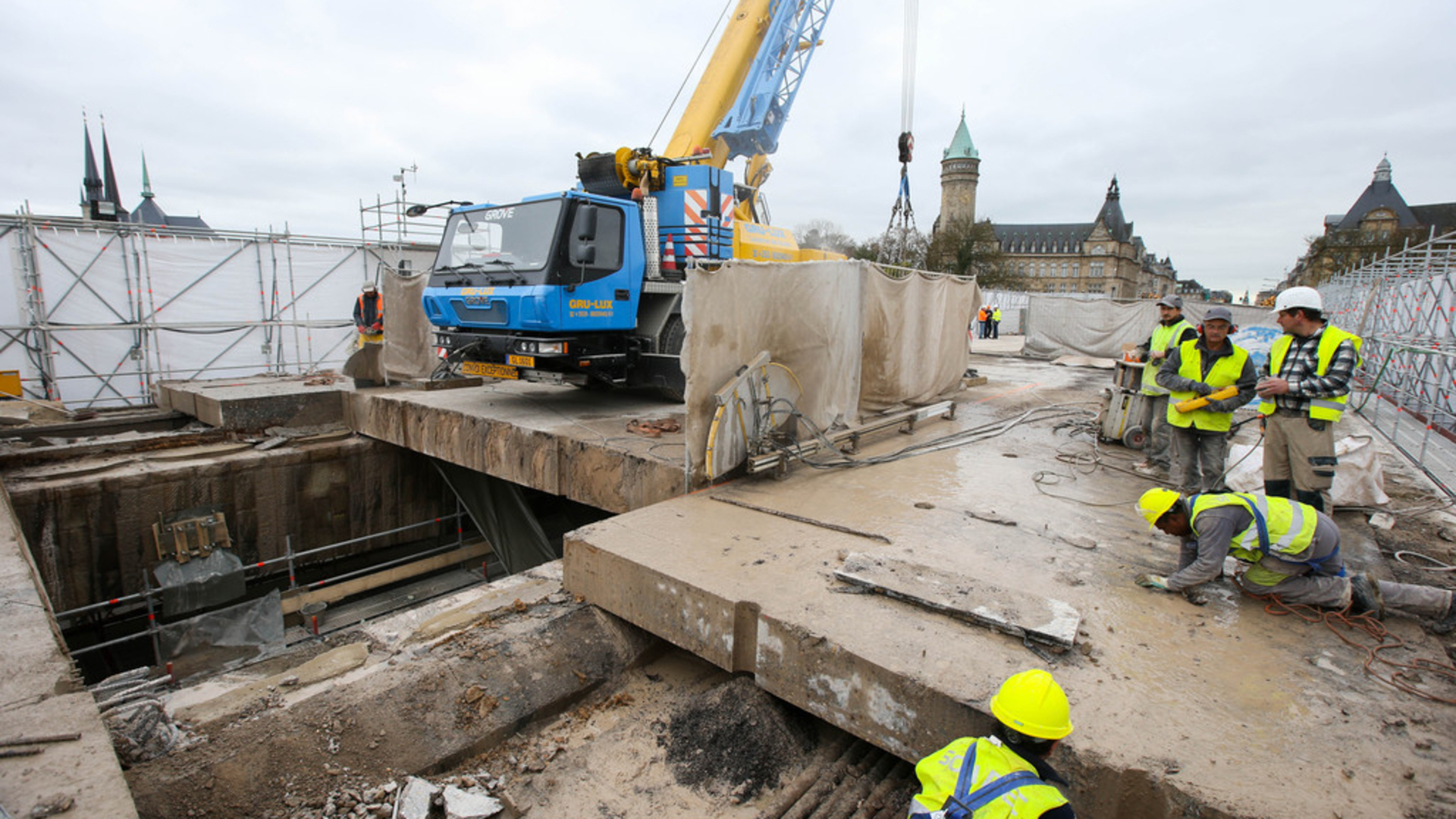 Pont Adolphe enters new renovation stage | Luxembourg Times