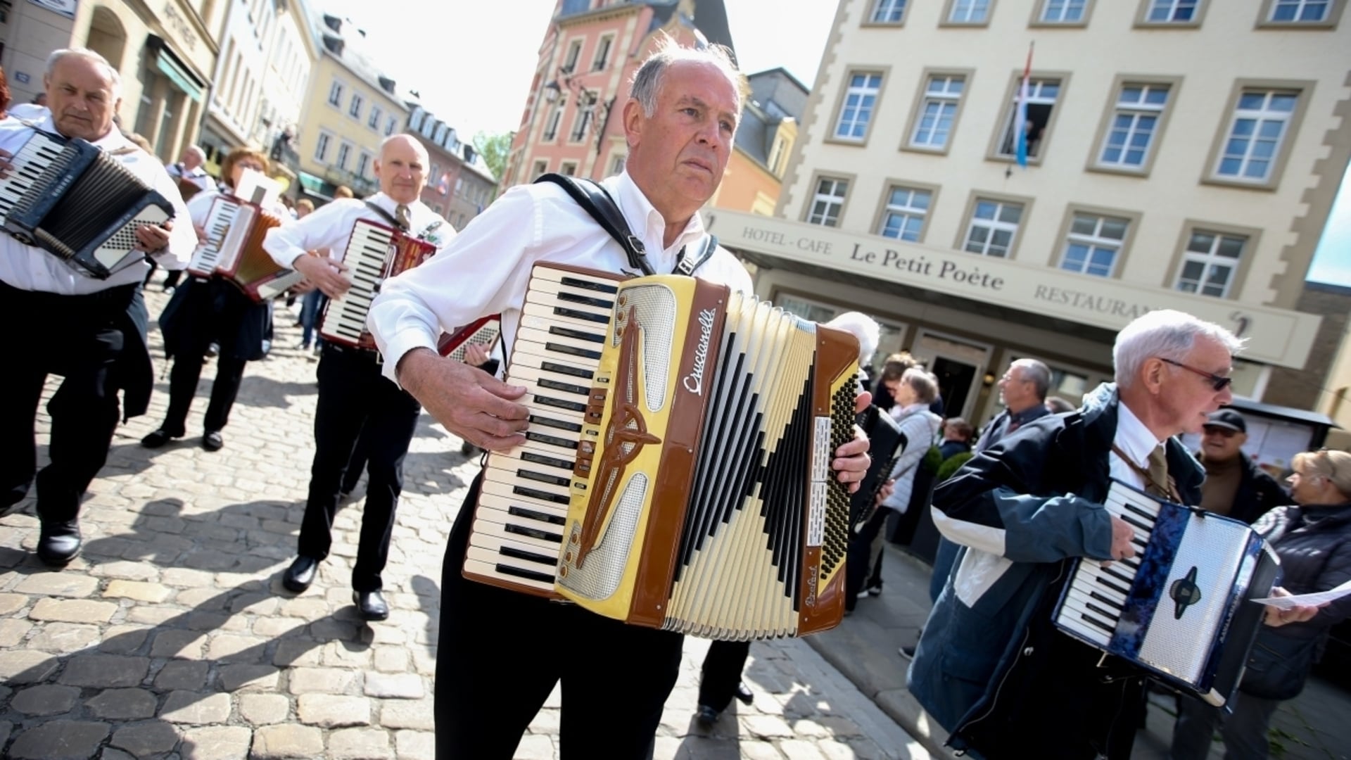Echternach dancing procession: Unesco hopping pilgrimage explained ...
